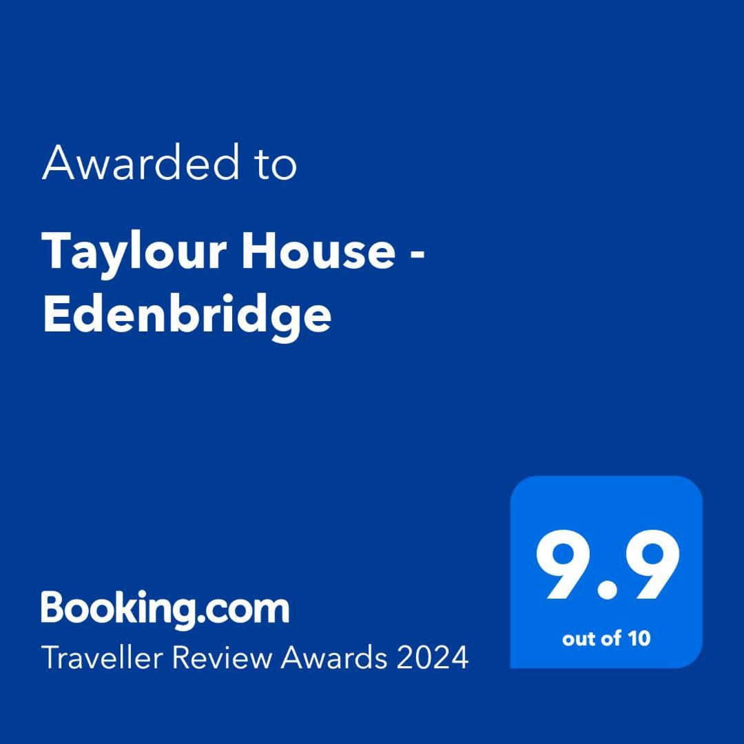 Taylour House - Edenbridge, Sleeps 10, Historic, Unique Yet Modern Villa Bagian luar foto